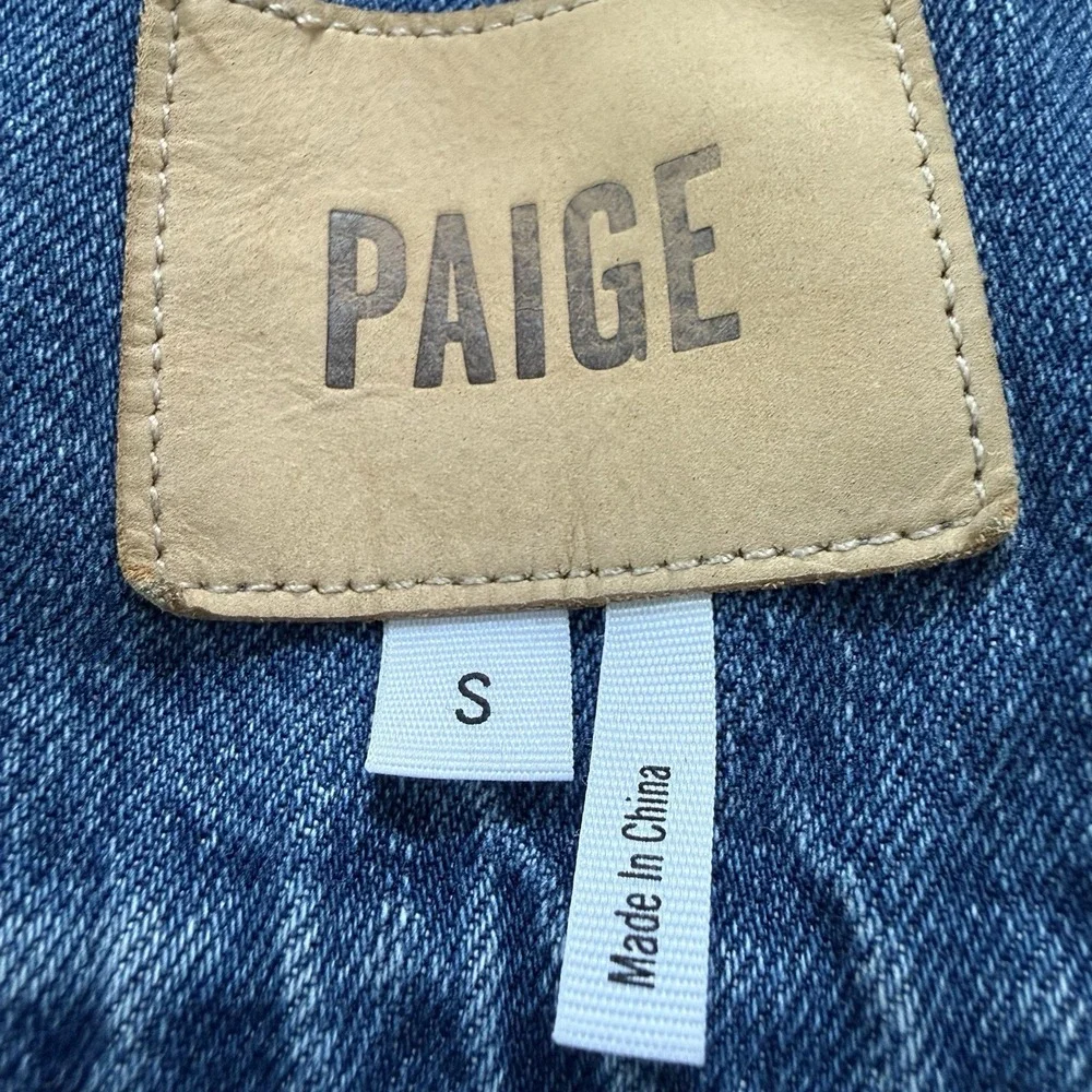 Paige Denim Jean Jacket Sz Small Distressed Medium Wash Raw‎ Trim